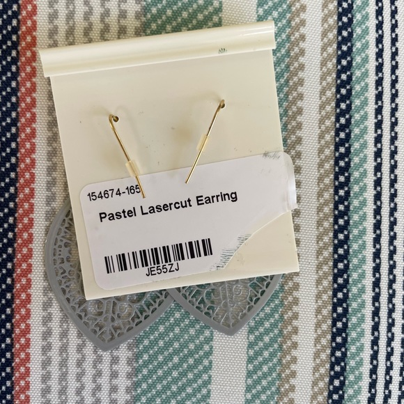 NWT Lightweight Grey Lasercut Earrings - Picture 2 of 5